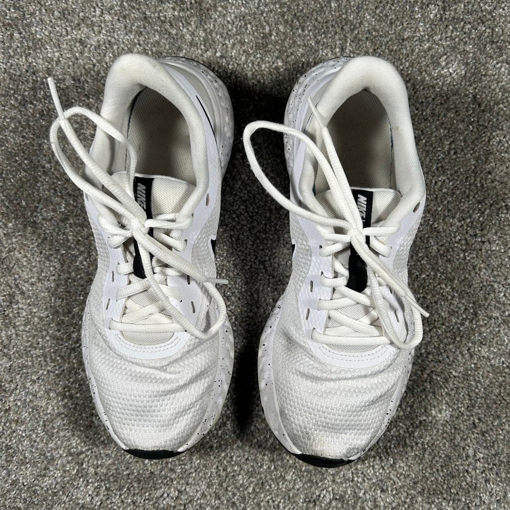Nike Revolution 5 White Black Speckled Running Shoes DJ6009-100 Womens 8 - Picture 6 of 8
